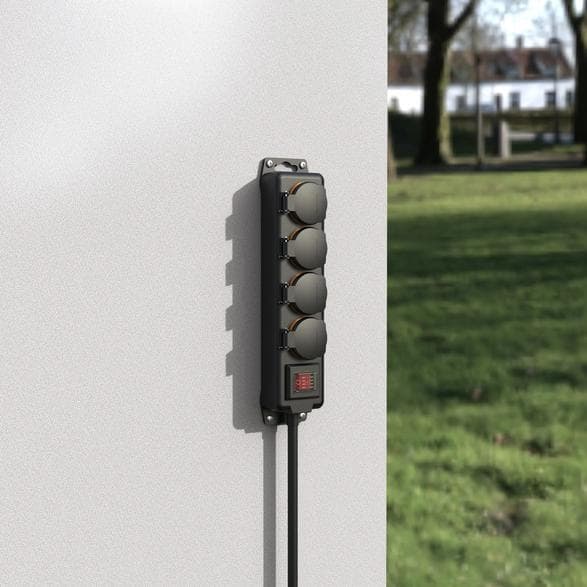 HAMA 223064 Strømskinne til udendørs brug IP44 4m Sort