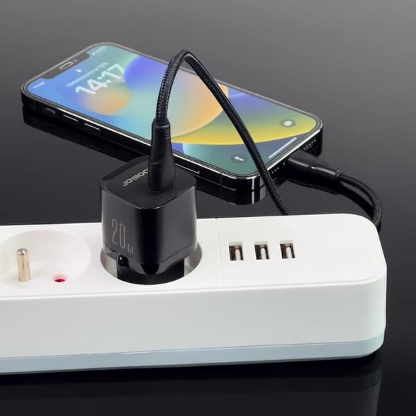 Joyroom JR-TCF02 20W PD USB C Mini Laturi - Musta