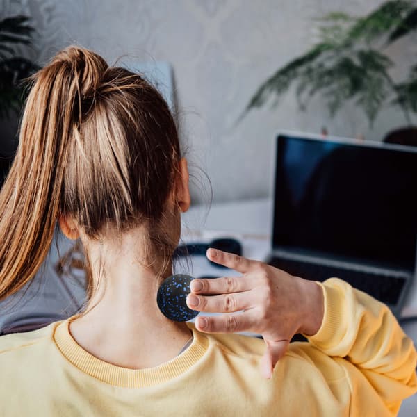 EPP rullende massagekugle til krop, ryg og nakke
