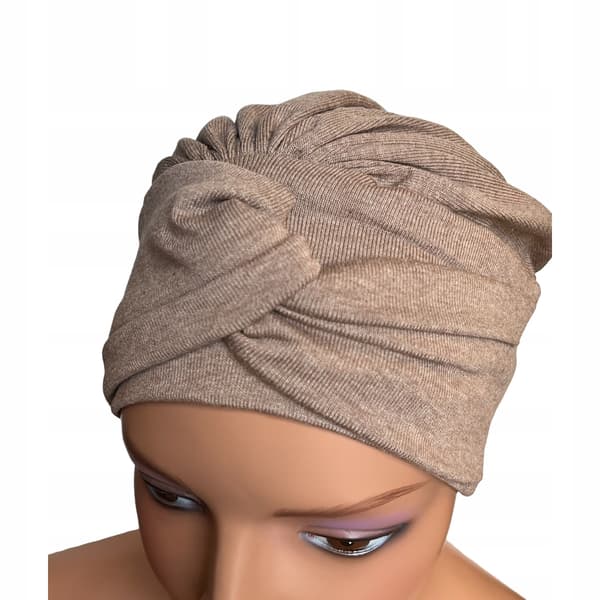 Turban Sara lysebrun sweaterhue til efteråret, også efter kemoterapi