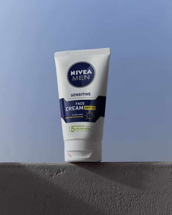 008820 NIVEA SENSITIVE kasvokreemi SPF15