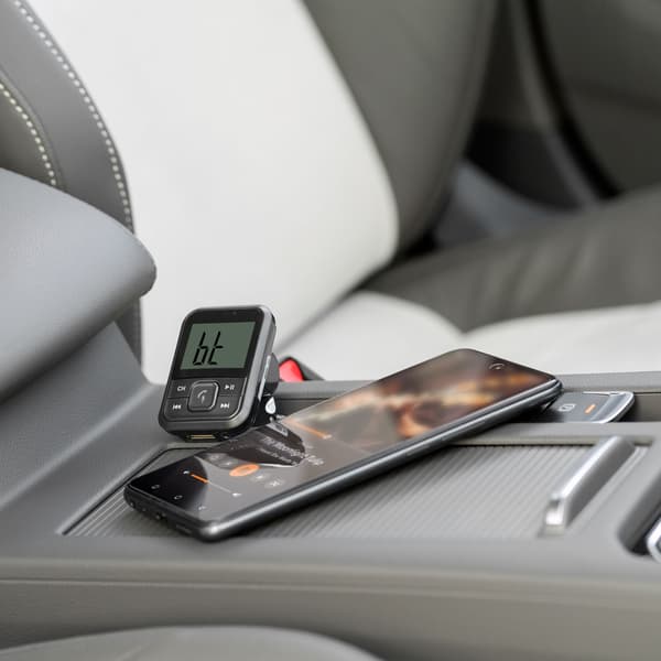 FM-sändare Bluetooth AUX USB microSD laddare