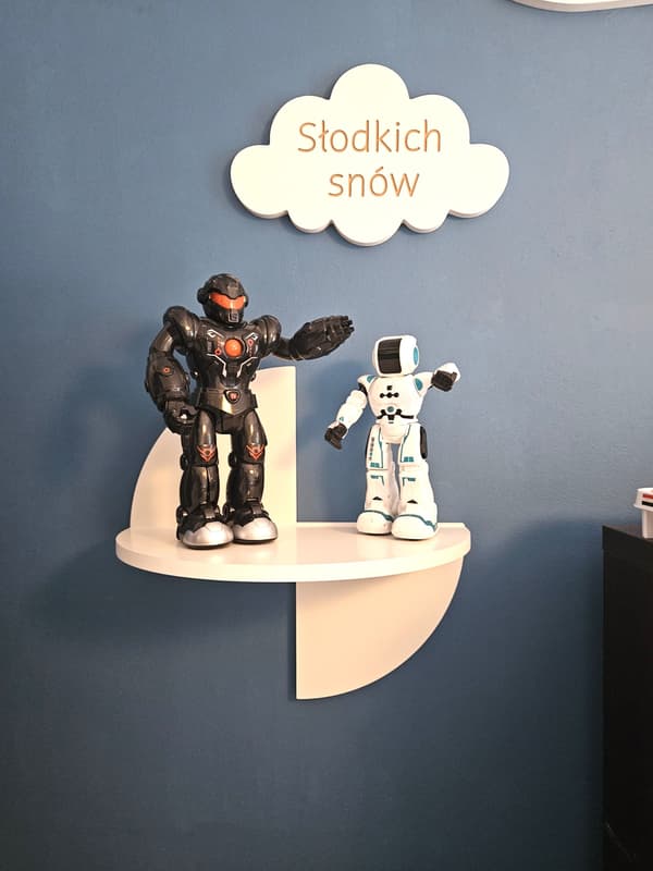 Rund væghængt hylde