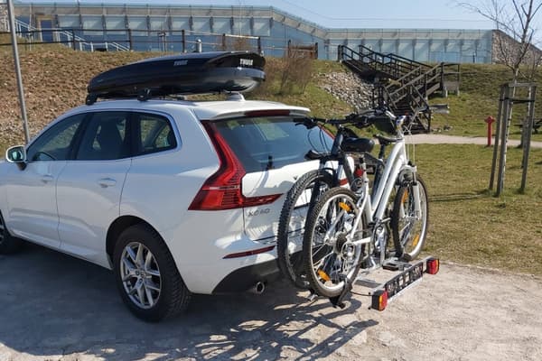 Amos TYTAN 2 PLUS cykelplattform för 2 cyklar