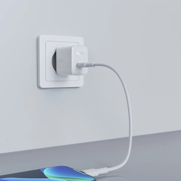 Acefast snabb väggladdare USB Typ C 20W Power Delivery vit (A1 EU vit)