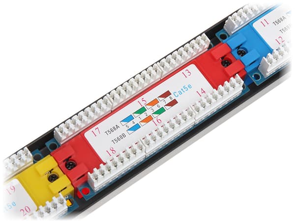 Kopplingspaneeli RJ-45 PP-24/RJ-KAT