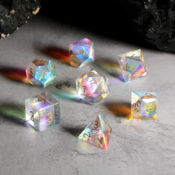 RPG terninger i farvet glas med 7 krystalterninger