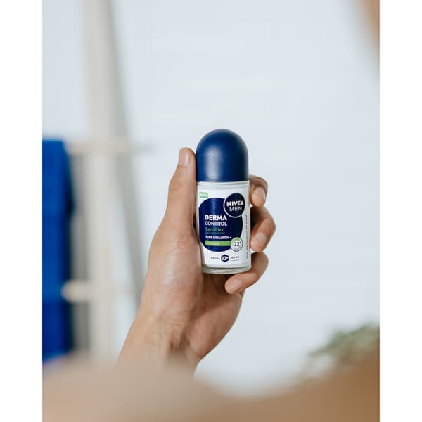 100203 NIVEA MEN Derma Control Sensitive Antiperspirant roll-on 50ml