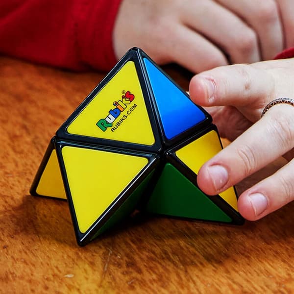 Rubiks pyramid