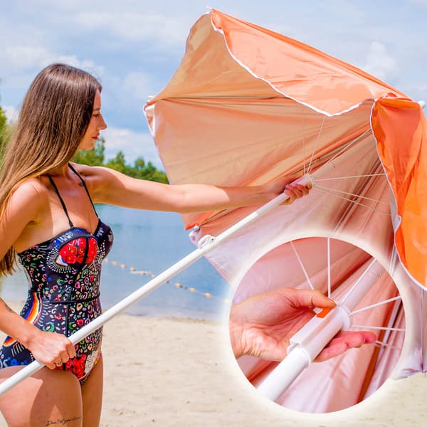 Korallfärgad strandparasoll med UV-skydd