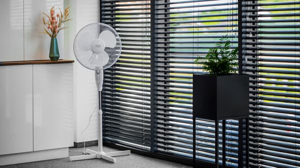 Gulvventilator Teesa stående ventilator TIMER stille oscillation