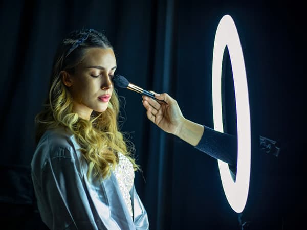 LUMO LED RGB-ringlys til makeup-billeder og -videoer