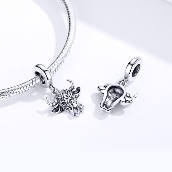 Tjur silver berlocker pärlor silver 925 hänge