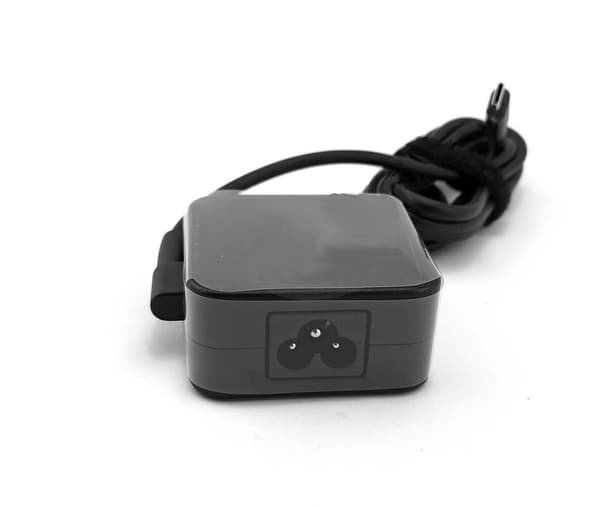 ASUS AC-adapter 45W / 20V / 1,2A / USB-C / 3-stift