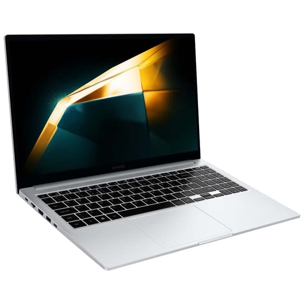 Samsung Galaxy Book4 15,6\" Bærbar Computer Sølv - Som ny