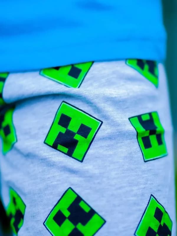Minecraft kort pyjamas för barn