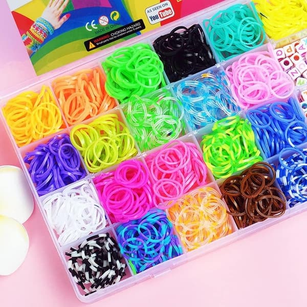 1500 osaa. Loom Bands -sarja