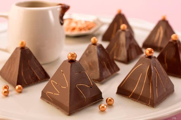 Pralinform Pyramid Chokladform - BWB 1140 - Special 3 Part Mold