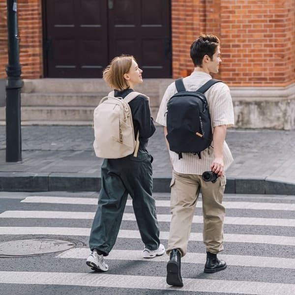 Rygsæk - PGYTECH - OneGo Lite Backpack 16L - Sort - Modulerbare rum - Vandafvisende