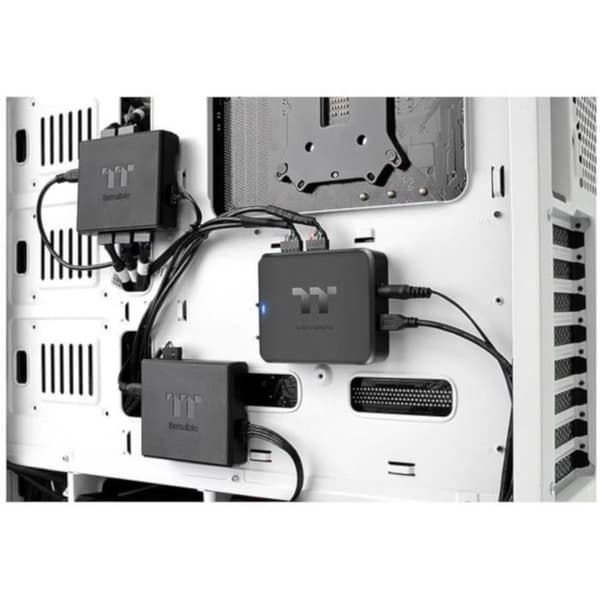 THERMALTAKE - H200 PLUS - Intern USB Hub