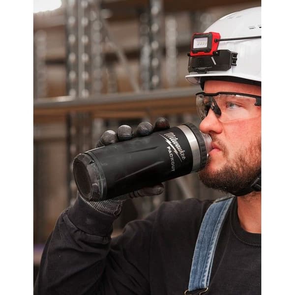 Bouteille PACKOUT™ 710 ml Milwaukee Sort