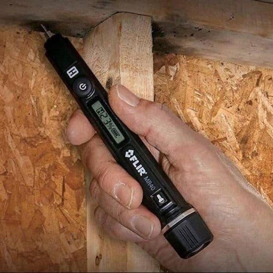 FLIR MR40 - Piikkimittari, integroitu taskulamppu