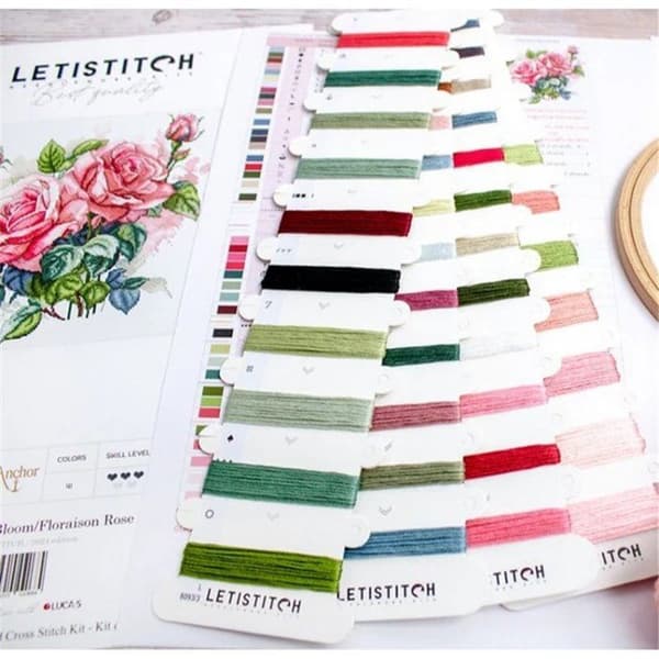 Letistitch-ompelusetti Ruusu