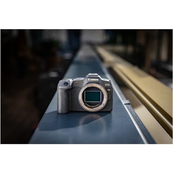 CANON EOS R8 nu