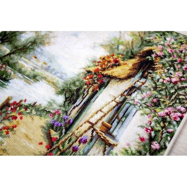 Luca-S Broderikit Langs Floden