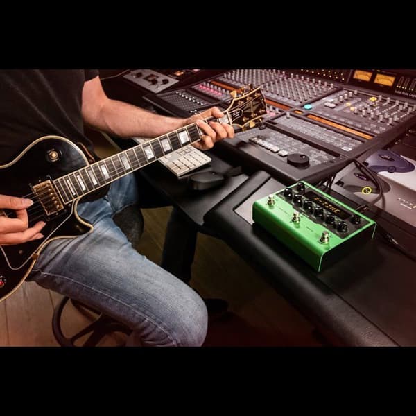 IK Multimédia X-TIME Effekter för elgitarr