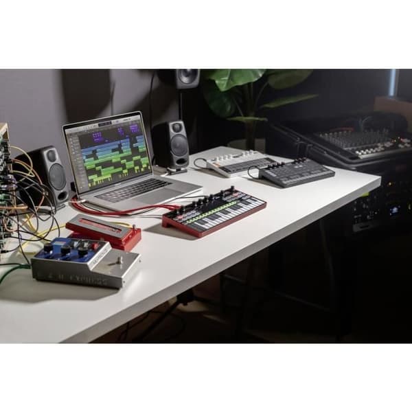 Synthesizer - IK Multimedia - UNO Synth Pro - Svart - Elektronik - Avancerad