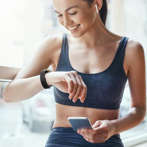 Garmin Lily 2 Silikonearmbånd med magnetisk foldespænde - Sort Med Sort Spænde