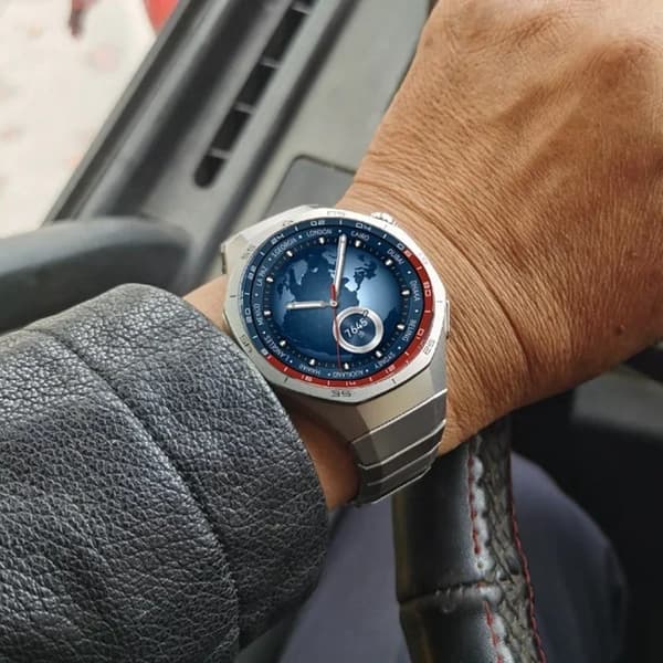 Huawei Watch 4 Pro udskiftningsrem i titaniumlegering - Sølv
