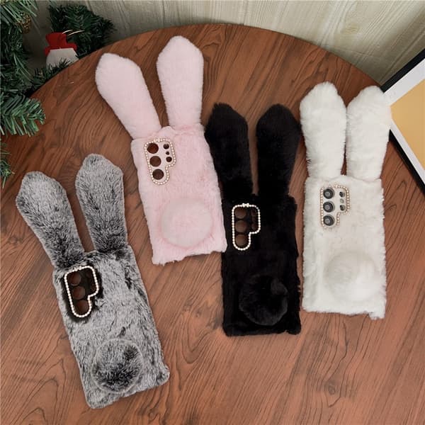 Fluffy Rabbit Samsung Galaxy S26 Ultra deksel - Hvit