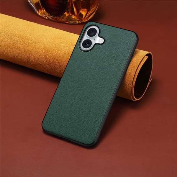 Mat og elegant tekstureret iPhone 17 cover - Grøn