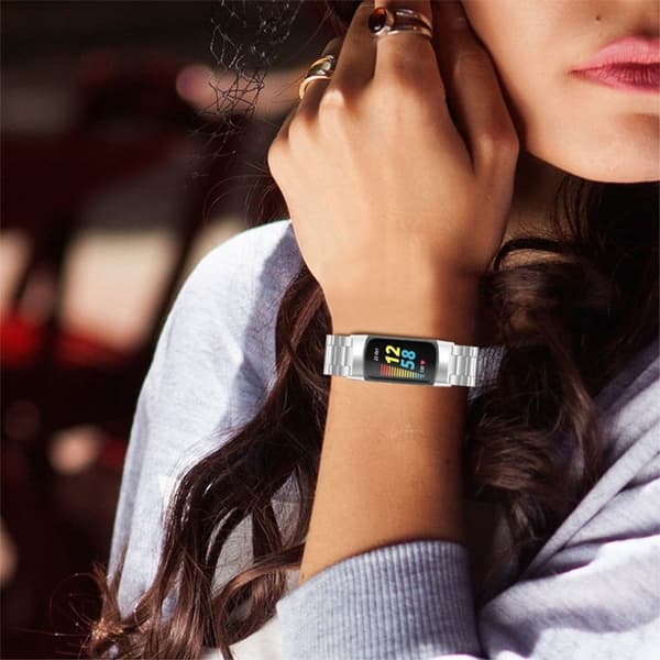 Fitbit Charge 5 3 perleklokkerem i rustfritt stål - Sølv
