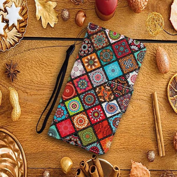Wonderland Samsung Galaxy S21 Flip Case - Rhombus