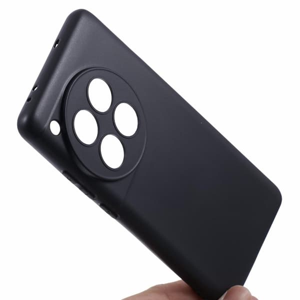 Mjukt och matt OnePlus 12 skal