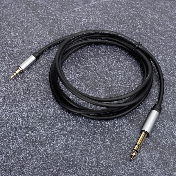 3.5MM til 6.5MM Audio Adapterkabel Han til Han HiFi Lydkvalitet Forbindelseslinje til Telefon (1.8M)