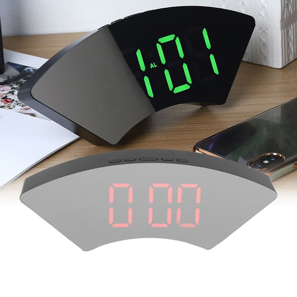 Klocka Enkel Elektronisk LED USB Tyst Digital Väckarklocka för Kontor Sovrum Vardagsrum Röd