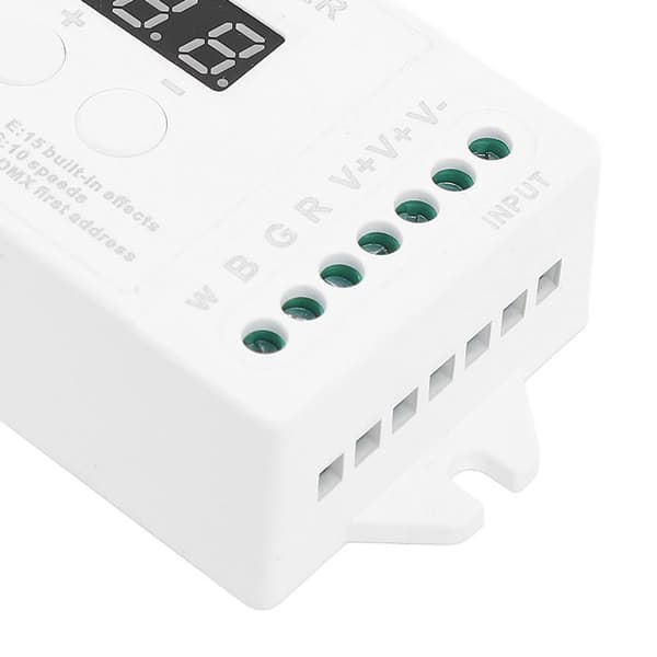 Mini 4CH Digital Display Decoder 15 Inbyggda Effekter DC9 till 24V Dekoderkontroller för RGBW LED-lampor