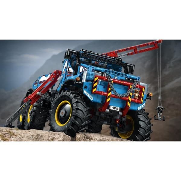 LEGO® Technic 42070 6x6 terrängdragningsbil
