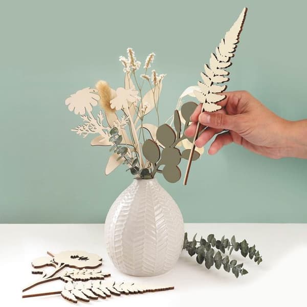 10 träblommor att dekorera 24 cm