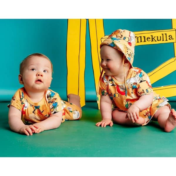 Pippi Långstrump Glad-playsuit melon 68 cl