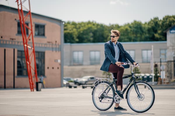 Elektrisk cykel Oolter Eke M grå färg