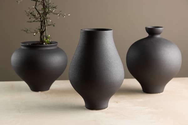 Vase Rellis 10x24x14 cm Sort