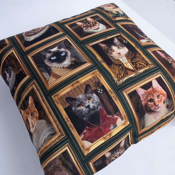 Kudde HOLLY 45x45 cm katter i ram bomull