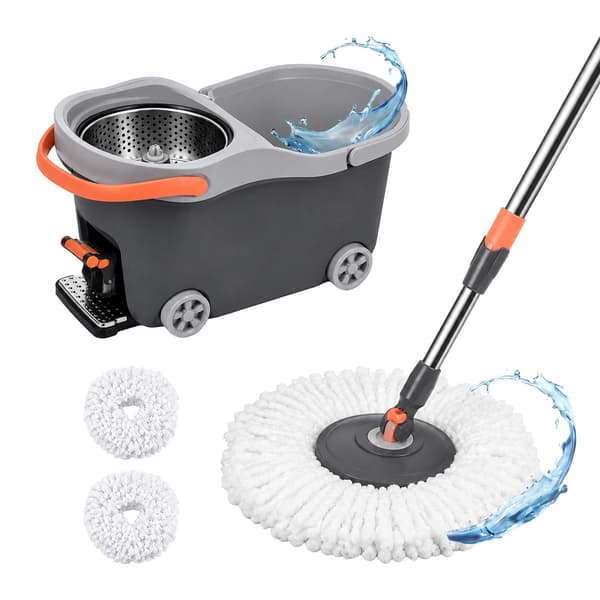 Moppisetti ämpärillä ja linkoajalla, Kodustaar
