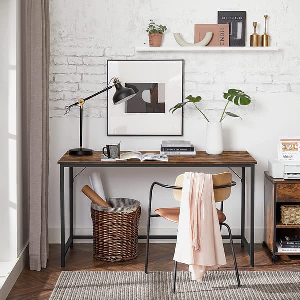 Skrivebord, 135x60x75 cm, Sort, Brun
