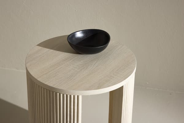 Sivupöytä Bristol 40x52 cm valkolakattu MDF